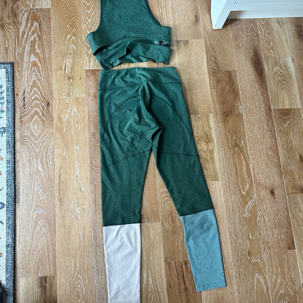 Outdoor Voices activewear set dipped leggings and cropped top S